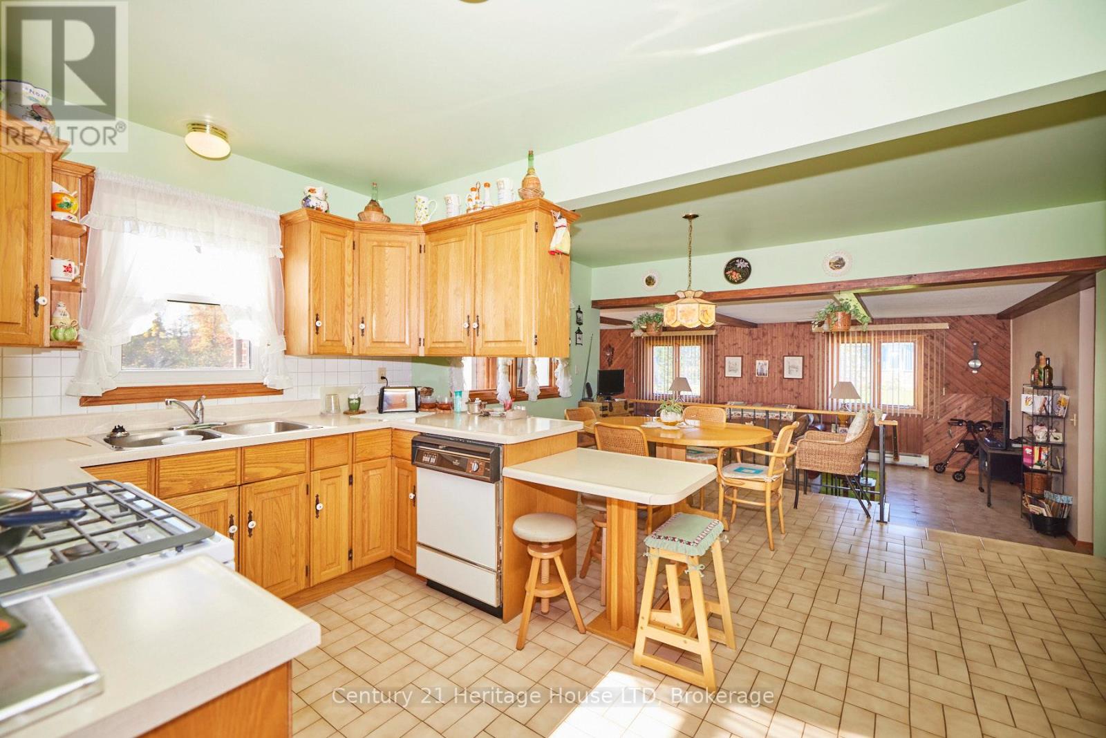 191 Cairns Crescent, Fort Erie, Ontario  L2A 5M4 - Photo 12 - X13234736