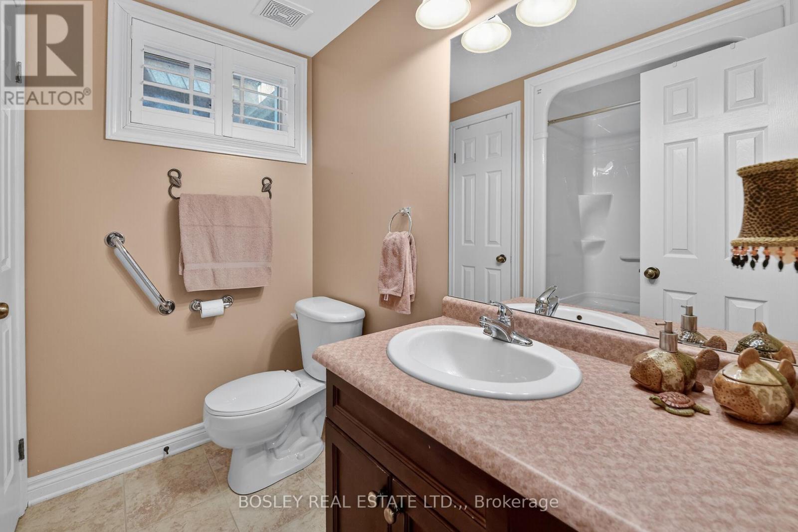 Unit 12 - 7 Gibson Place, St. Catharines, Ontario  L2R 0A3 - Photo 19 - X13235088