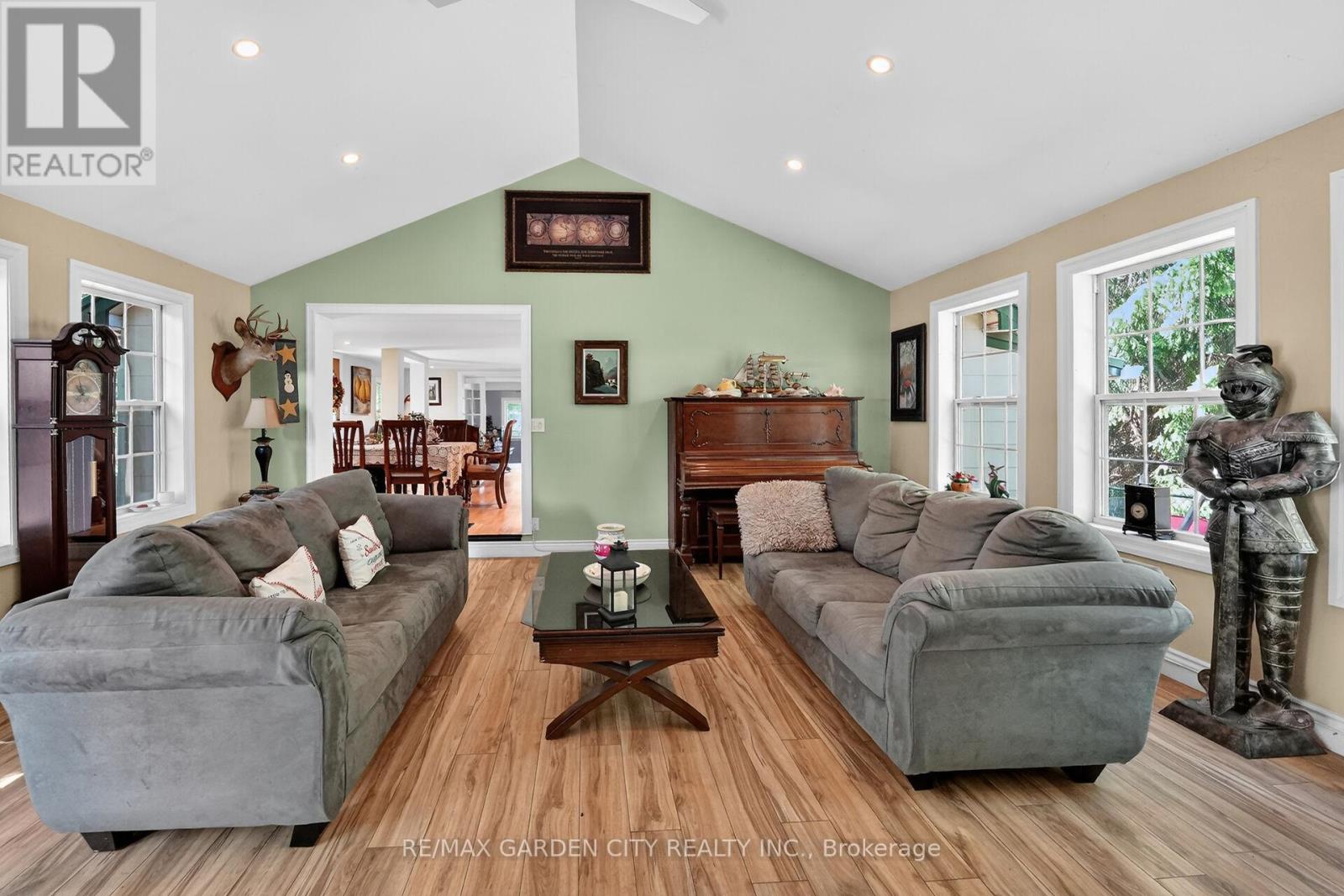 323 Regional 20 Road, Pelham, Ontario  L0S 1C0 - Photo 12 - X13235744