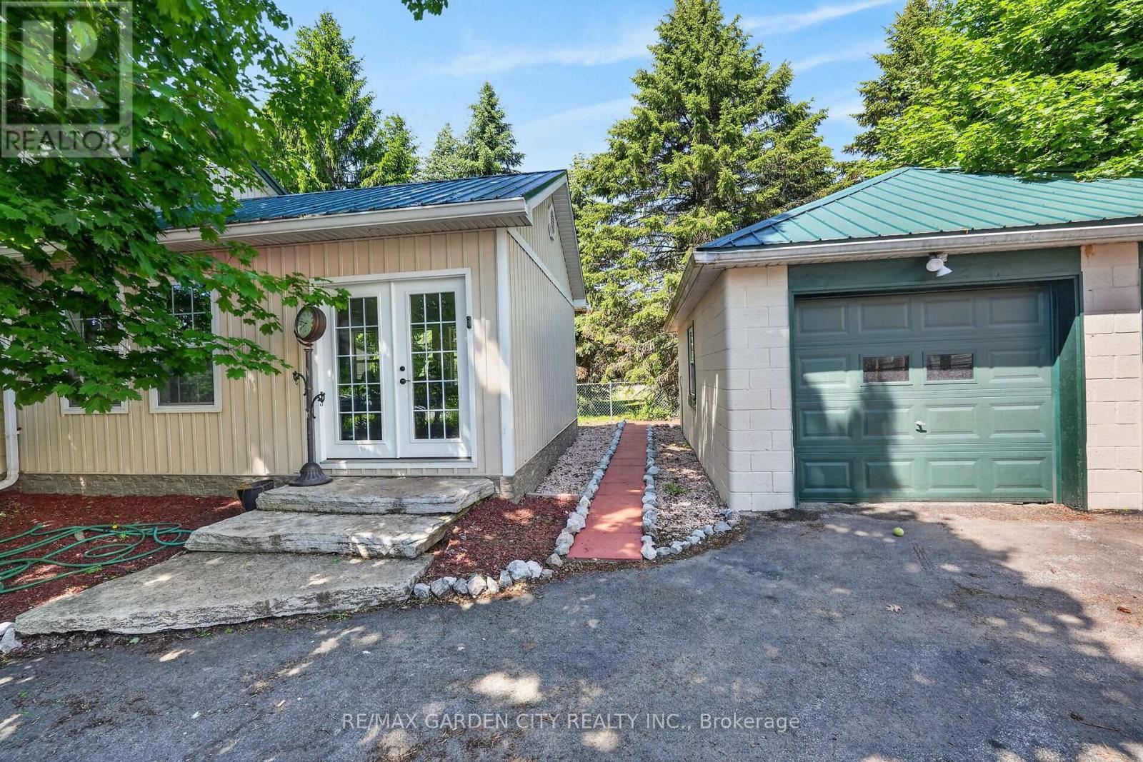 323 Regional 20 Road, Pelham, Ontario  L0S 1C0 - Photo 21 - X13235744