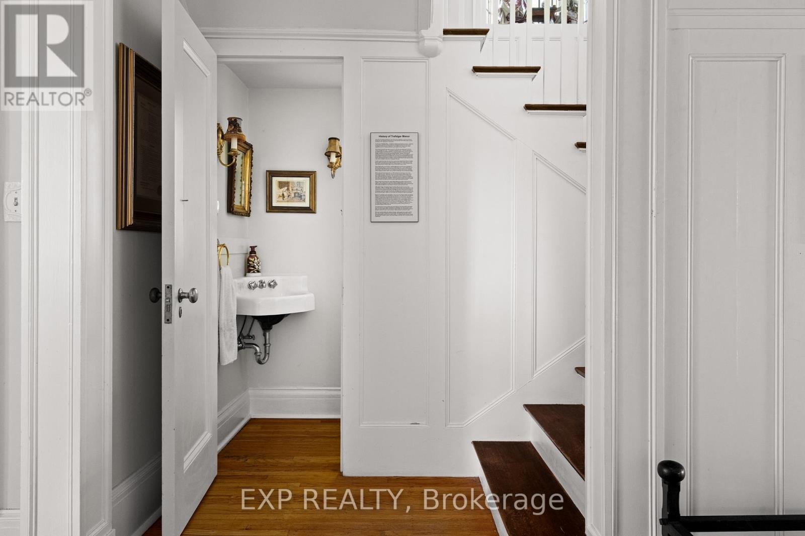 15 Trafalgar Street, St. Catharines, Ontario  L2R 3L9 - Photo 17 - X13237130
