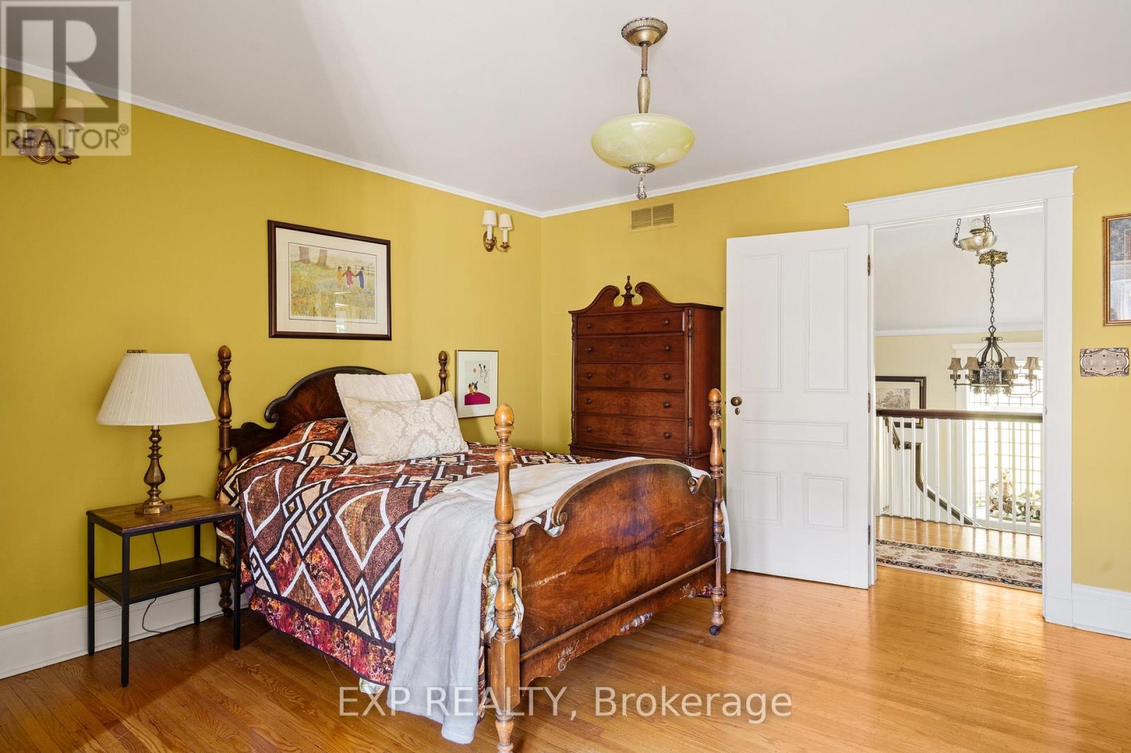 15 Trafalgar Street, St. Catharines, Ontario  L2R 3L9 - Photo 27 - X13237130