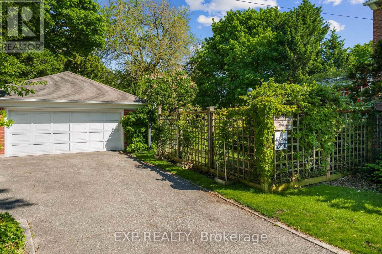15 Trafalgar Street, St. Catharines, Ontario  L2R 3L9 - Photo 40 - X13237130