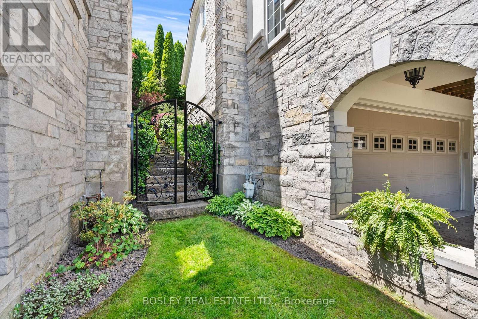 10 - 222 Ricardo Street, Niagara-On-The-Lake, Ontario  L0S 1J0 - Photo 24 - X13238466