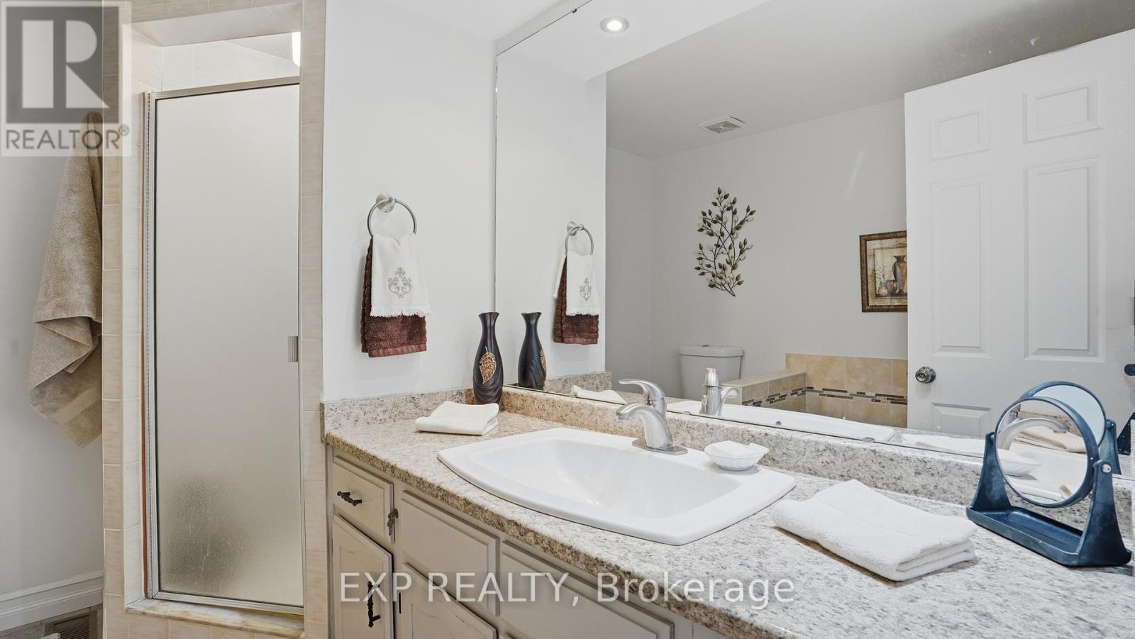 14 - 178 Scott Street, St. Catharines, Ontario  L2N 6Y5 - Photo 22 - X13238554