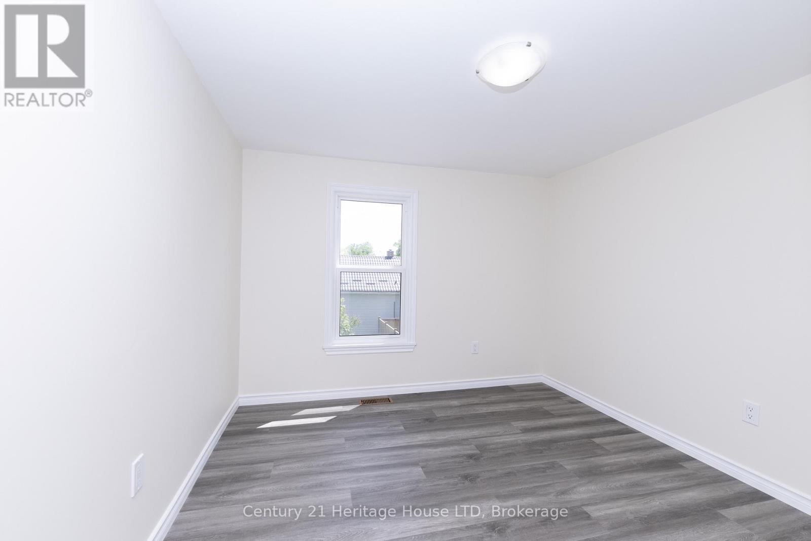 218 Henrietta Street, Fort Erie, Ontario  L2A 2K5 - Photo 18 - X13239022