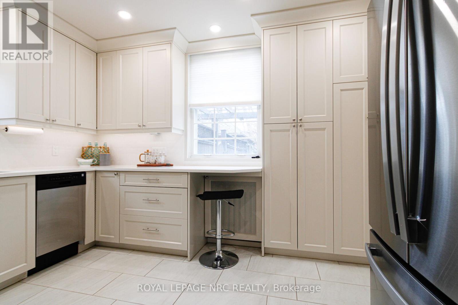 15 South Drive, St. Catharines, Ontario  L2R 4T9 - Photo 13 - X13240720