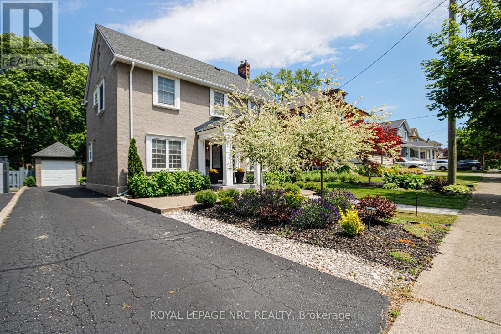 15 South Drive, St. Catharines, Ontario  L2R 4T9 - Photo 3 - X13240720