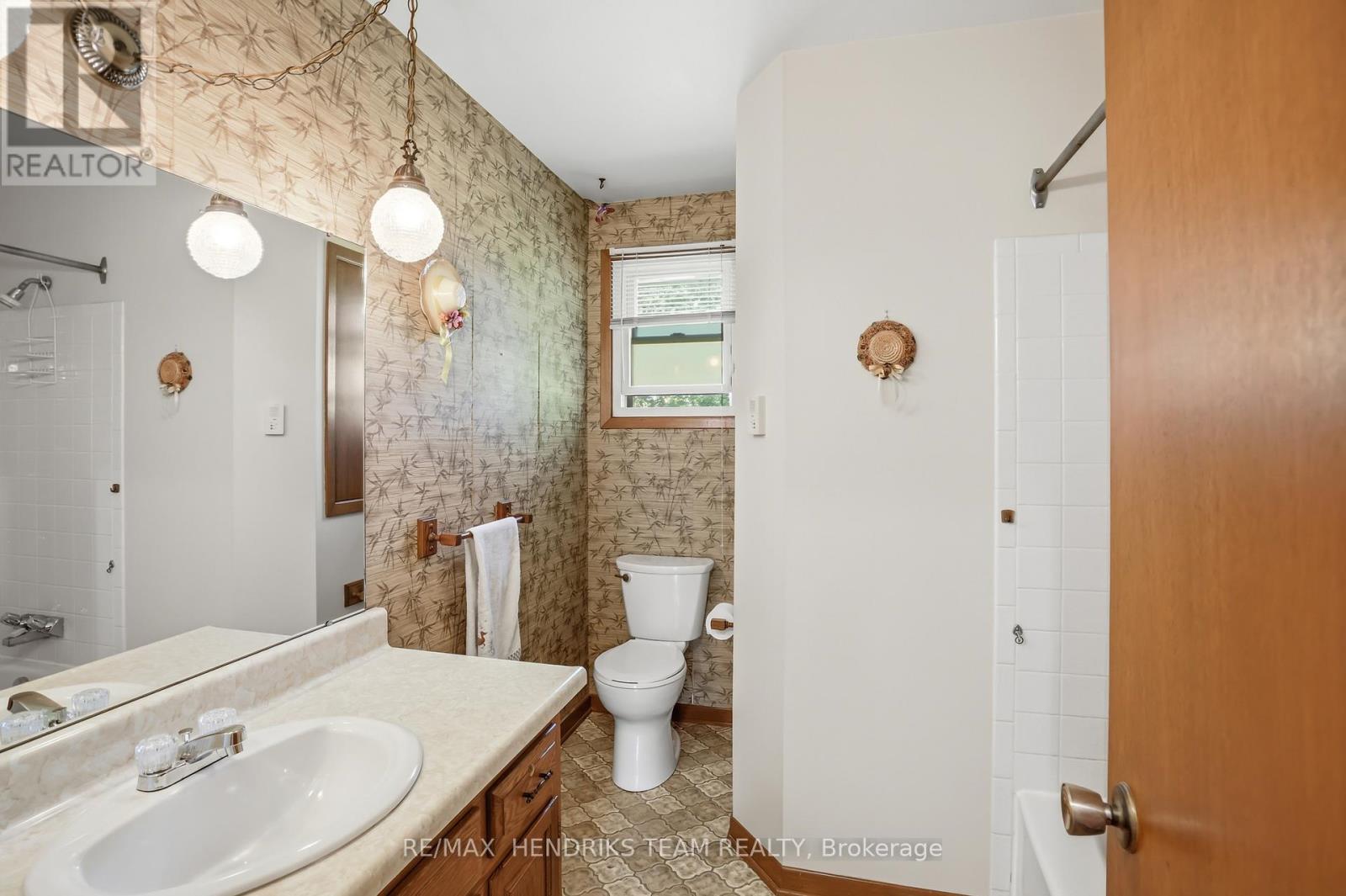 42014 Hwy 3, Wainfleet, Ontario  L0S 1V0 - Photo 16 - X13240802