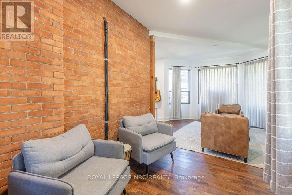 58 Ontario Street, St. Catharines, Ontario  L2R 5J4 - Photo 10 - X13243504