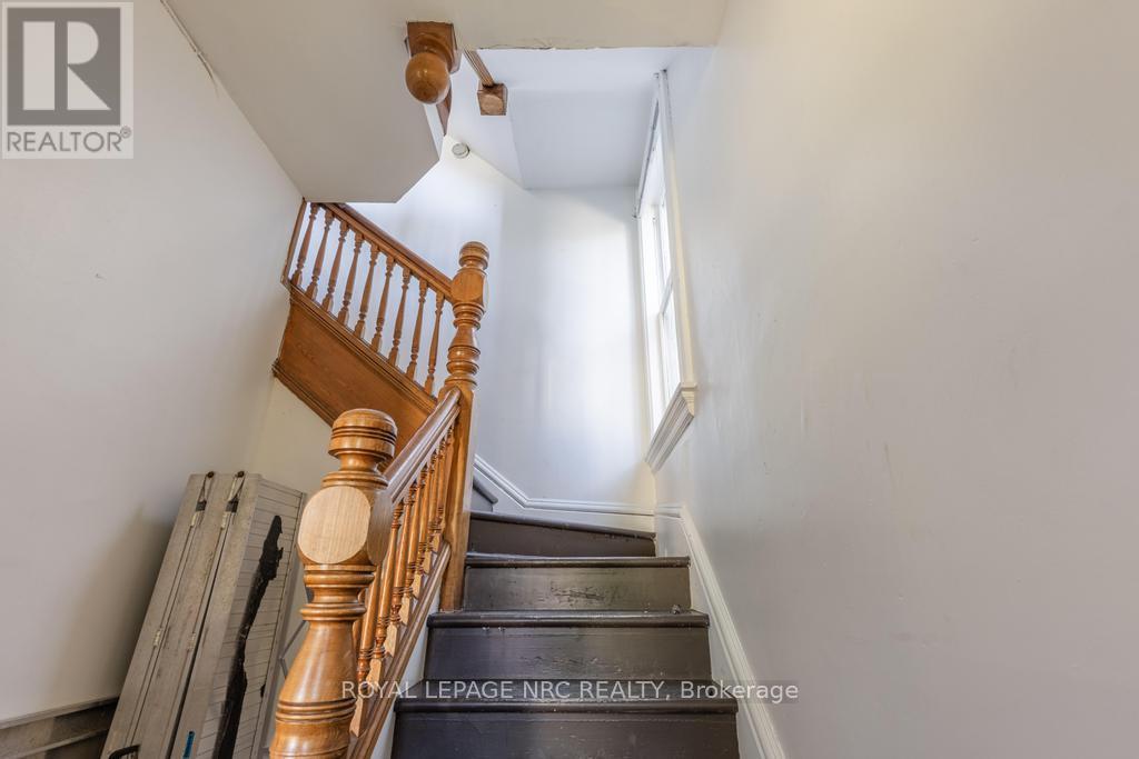 58 Ontario Street, St. Catharines, Ontario  L2R 5J4 - Photo 11 - X13243504