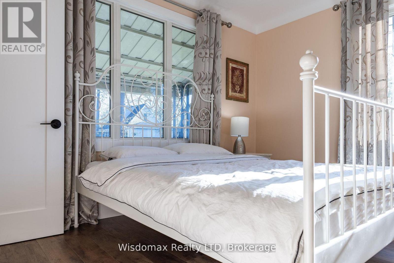 5291 Stamford Street, Niagara Falls, Ontario  L2E 1N2 - Photo 11 - X13243756