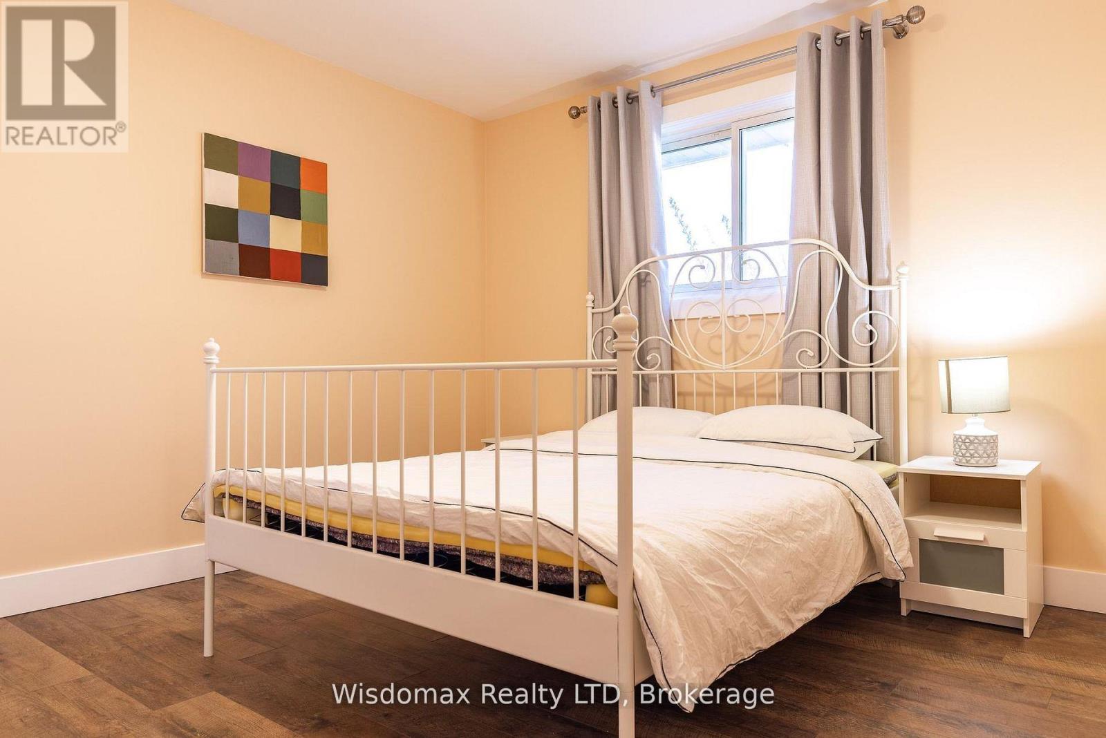 5291 Stamford Street, Niagara Falls, Ontario  L2E 1N2 - Photo 12 - X13243756