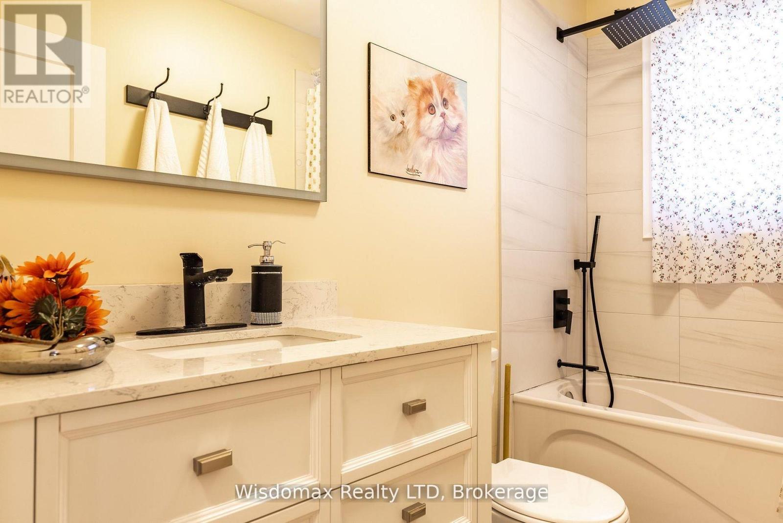 5291 Stamford Street, Niagara Falls, Ontario  L2E 1N2 - Photo 6 - X13243756