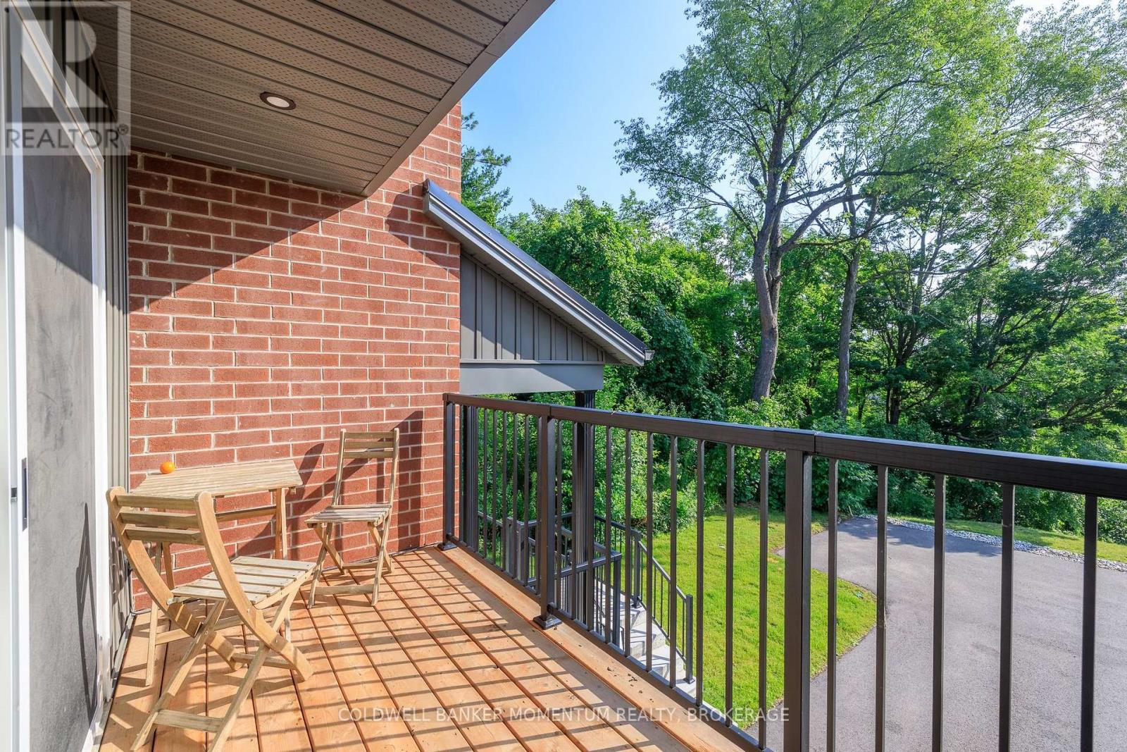 B - 153 B Moffatt Street, St. Catharines, Ontario  L2P 2L7 - Photo 6 - X13246230