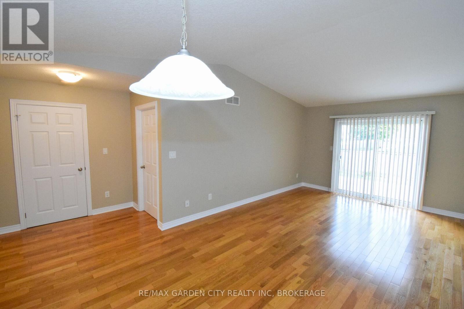 11 - 162 First Street, Welland, Ontario  L3B 4S2 - Photo 12 - X13246584