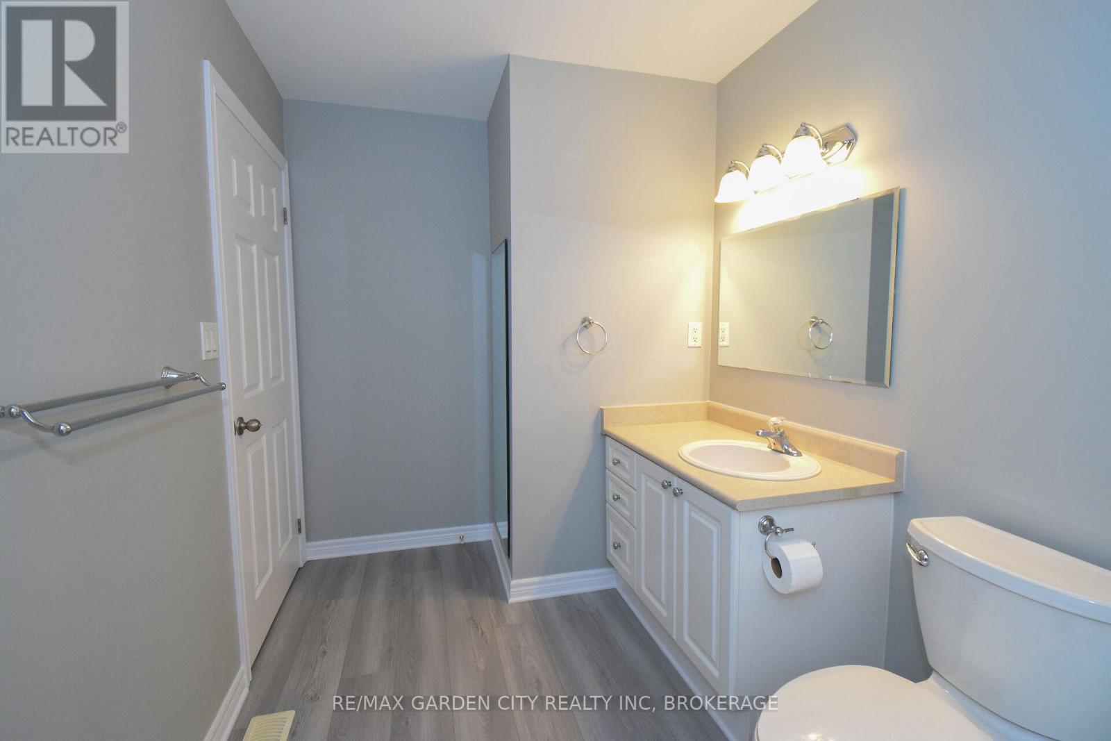 11 - 162 First Street, Welland, Ontario  L3B 4S2 - Photo 21 - X13246584