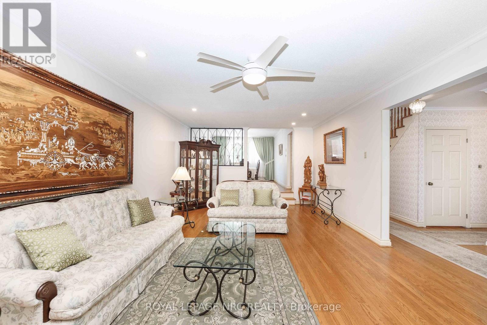 1273 Winding Trail, Mississauga, Ontario  L4Y 2T9 - Photo 10 - W13248556
