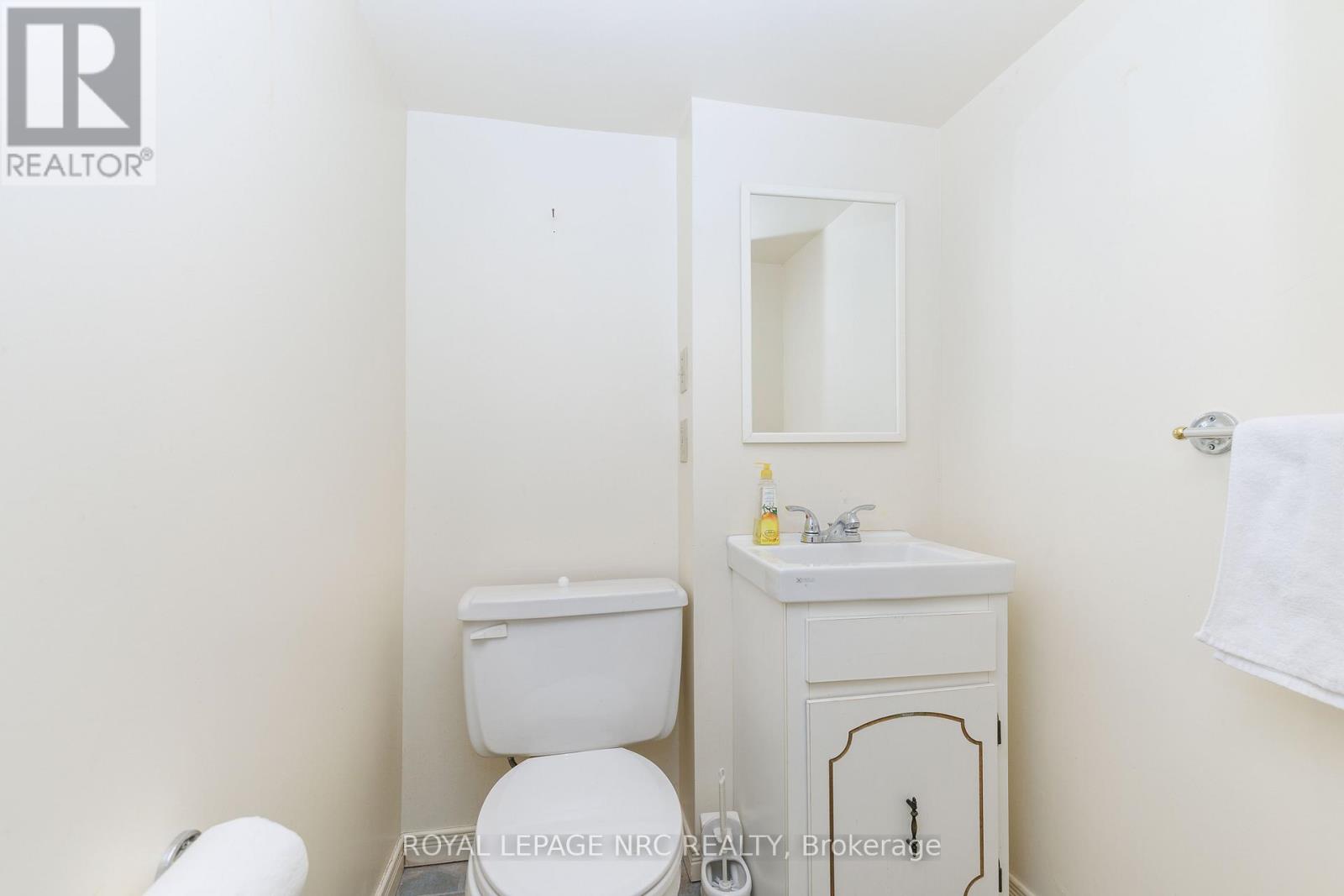 1273 Winding Trail, Mississauga, Ontario  L4Y 2T9 - Photo 41 - W13248556