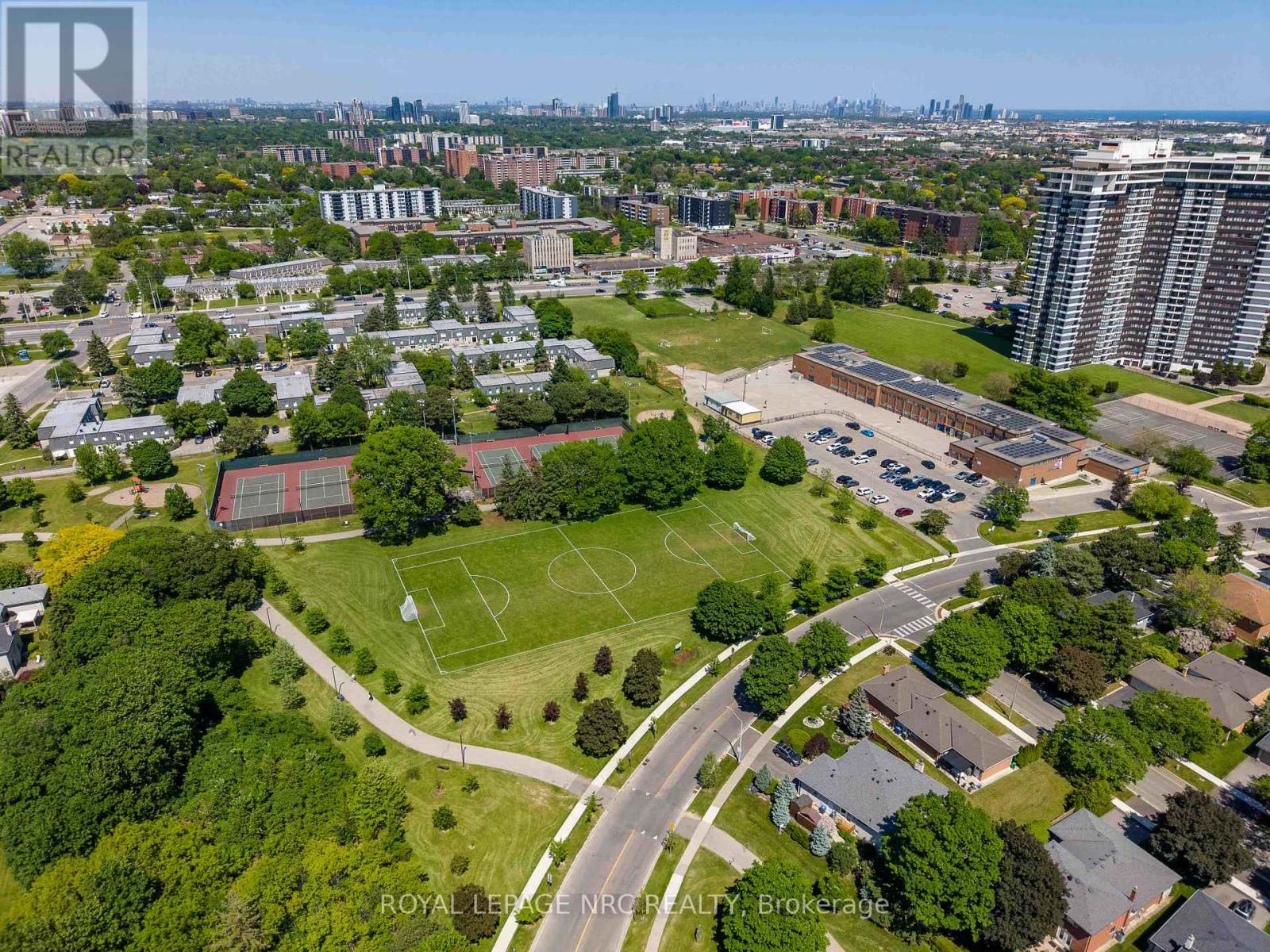 1273 Winding Trail, Mississauga, Ontario  L4Y 2T9 - Photo 49 - W13248556