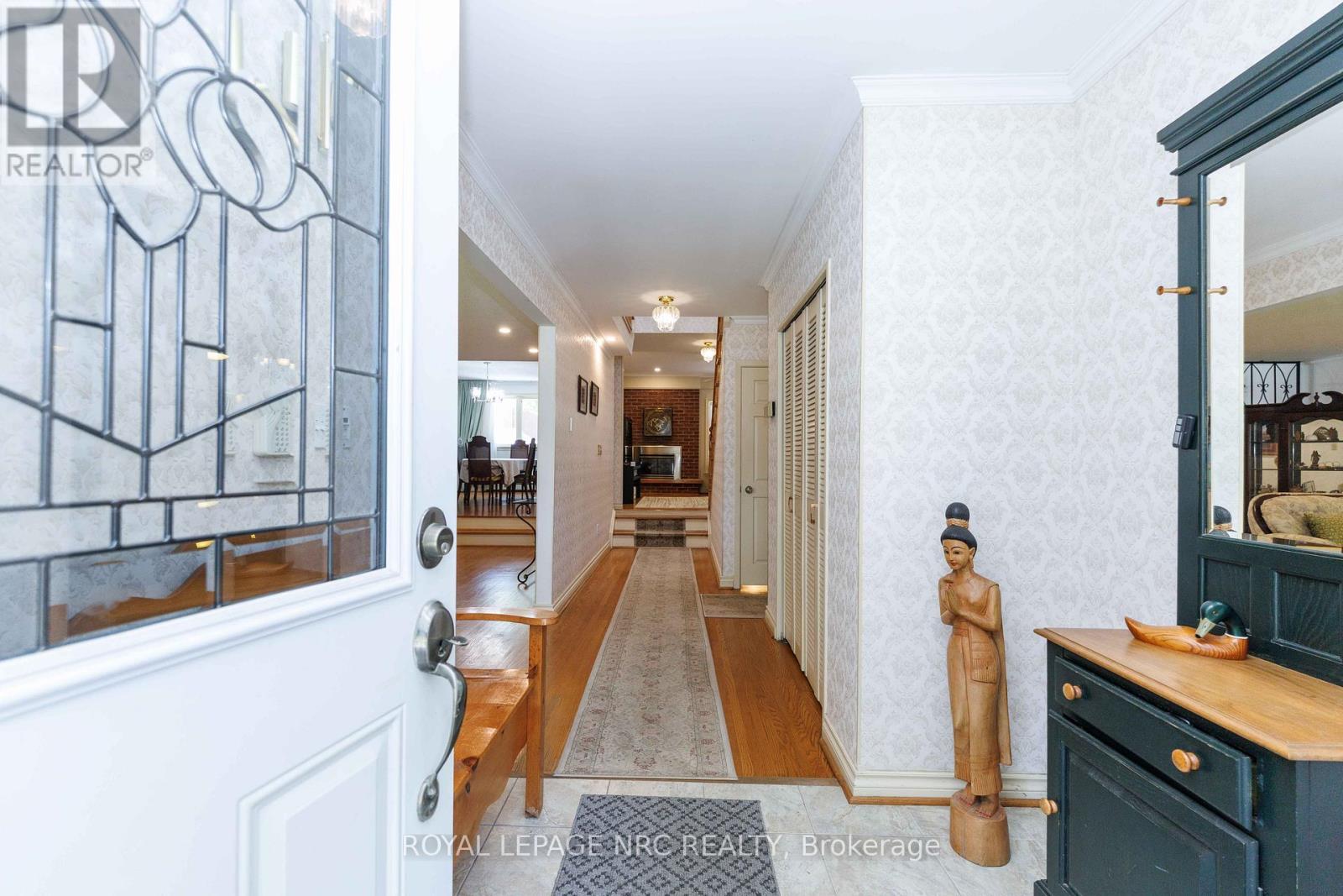 1273 Winding Trail, Mississauga, Ontario  L4Y 2T9 - Photo 7 - W13248556