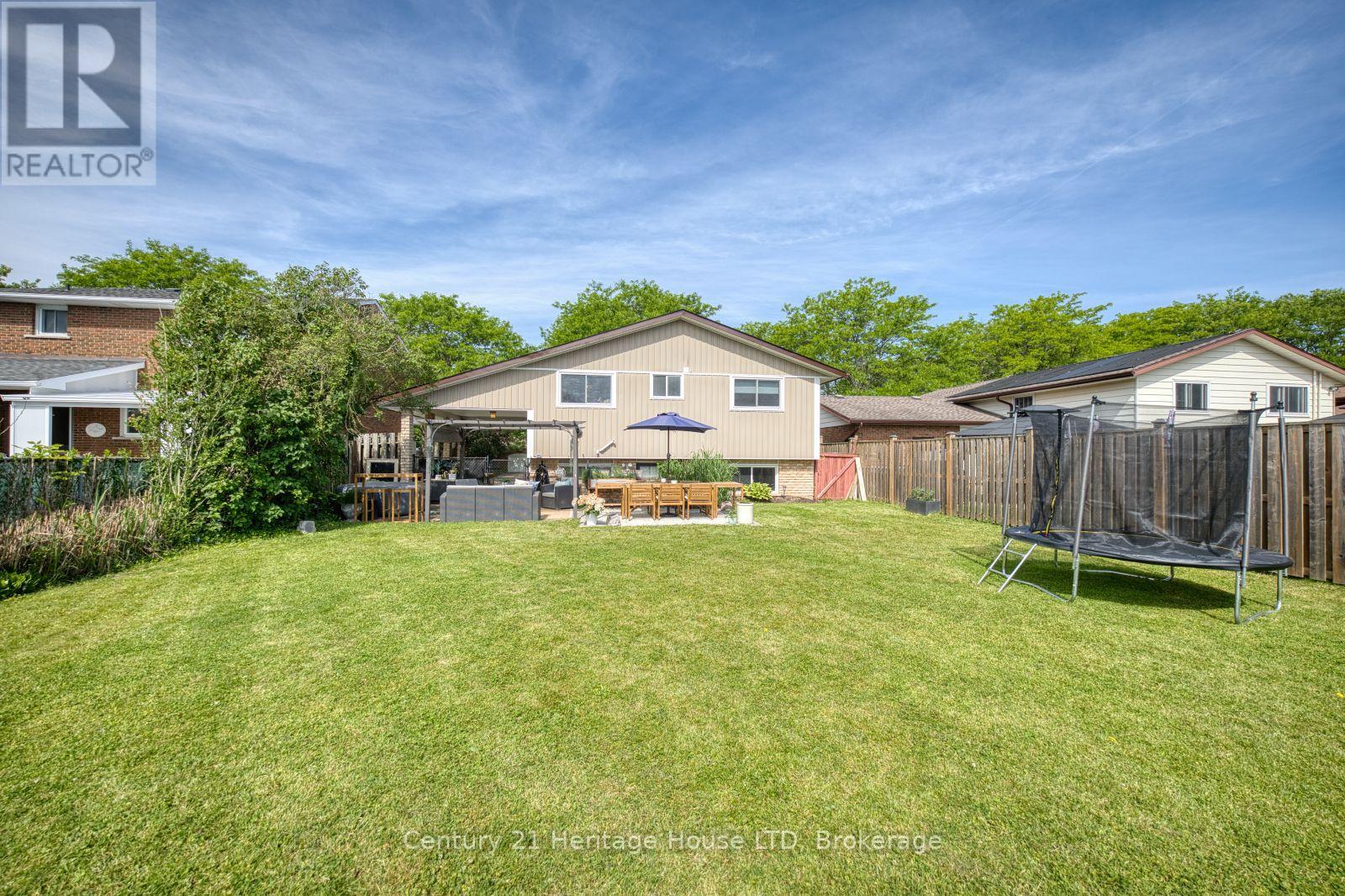 6046 Eldorado Avenue, Niagara Falls, Ontario  L2H 2E7 - Photo 5 - X13248398