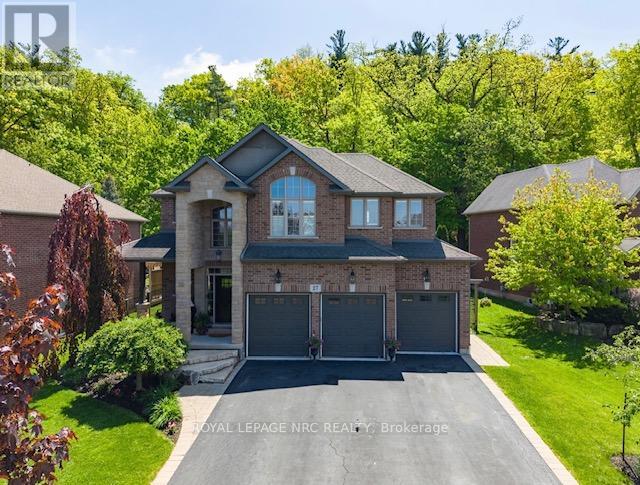 27 Bell Avenue, Grimsby, Ontario  L3M 1B2 - Photo 2 - X13248462