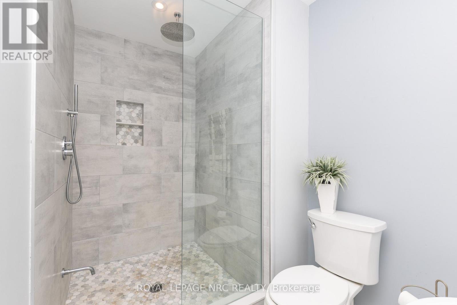 27 Bell Avenue, Grimsby, Ontario  L3M 1B2 - Photo 28 - X13248462