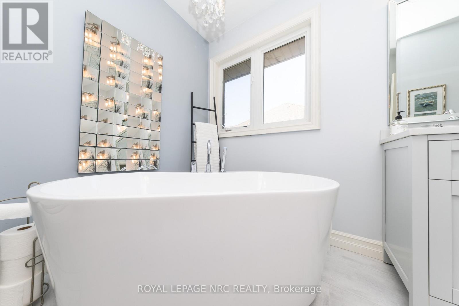 27 Bell Avenue, Grimsby, Ontario  L3M 1B2 - Photo 29 - X13248462