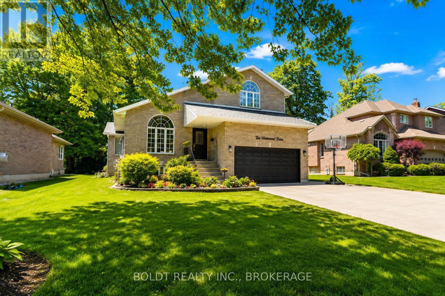 10 Westwood Drive, Port Colborne, Ontario  L3K 6B8 - Photo 2 - X13249450