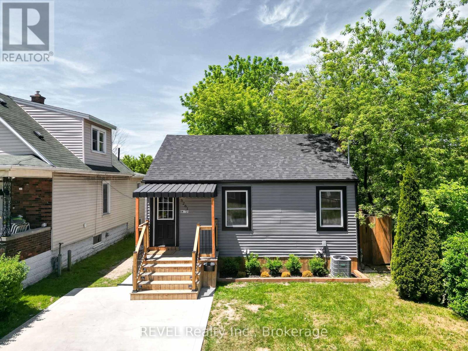 5261 BUCHANAN AVENUE, Niagara Falls, Ontario