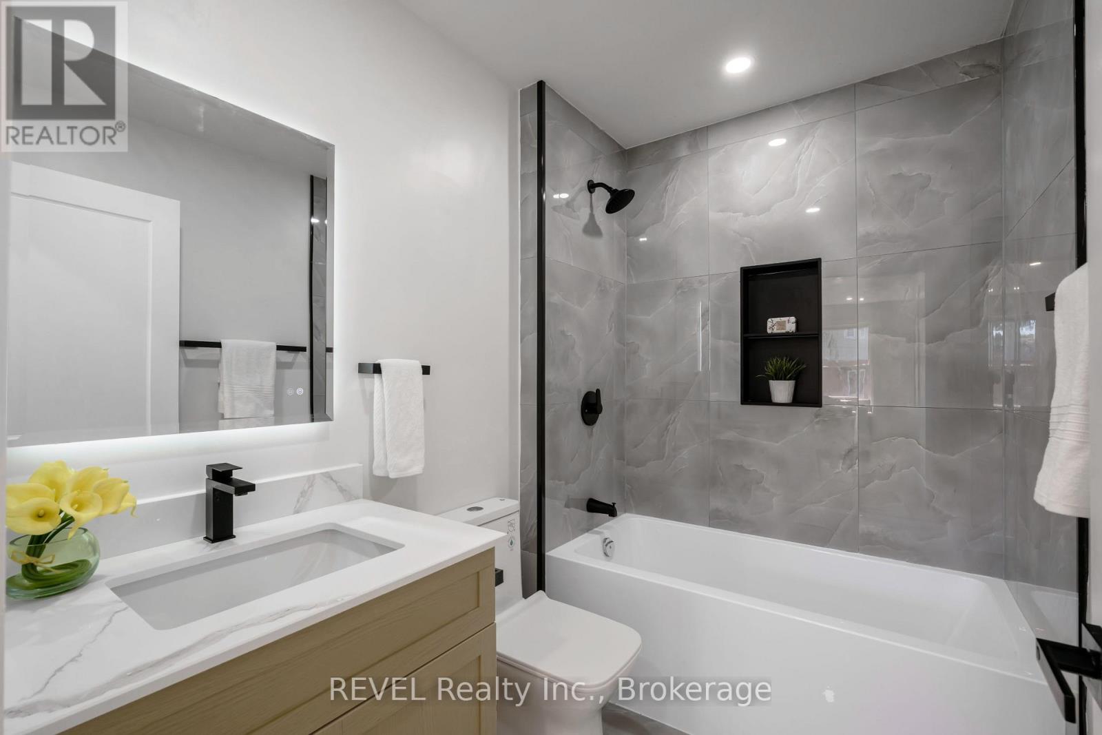5261 Buchanan Avenue, Niagara Falls, Ontario  L2E 5A7 - Photo 14 - X13249556