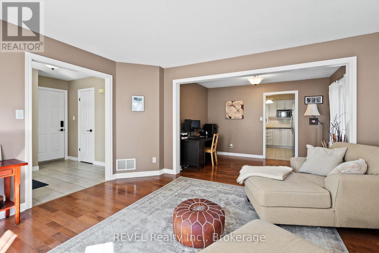 98 Debora Drive, Grimsby, Ontario  L3M 4J3 - Photo 25 - X13249968