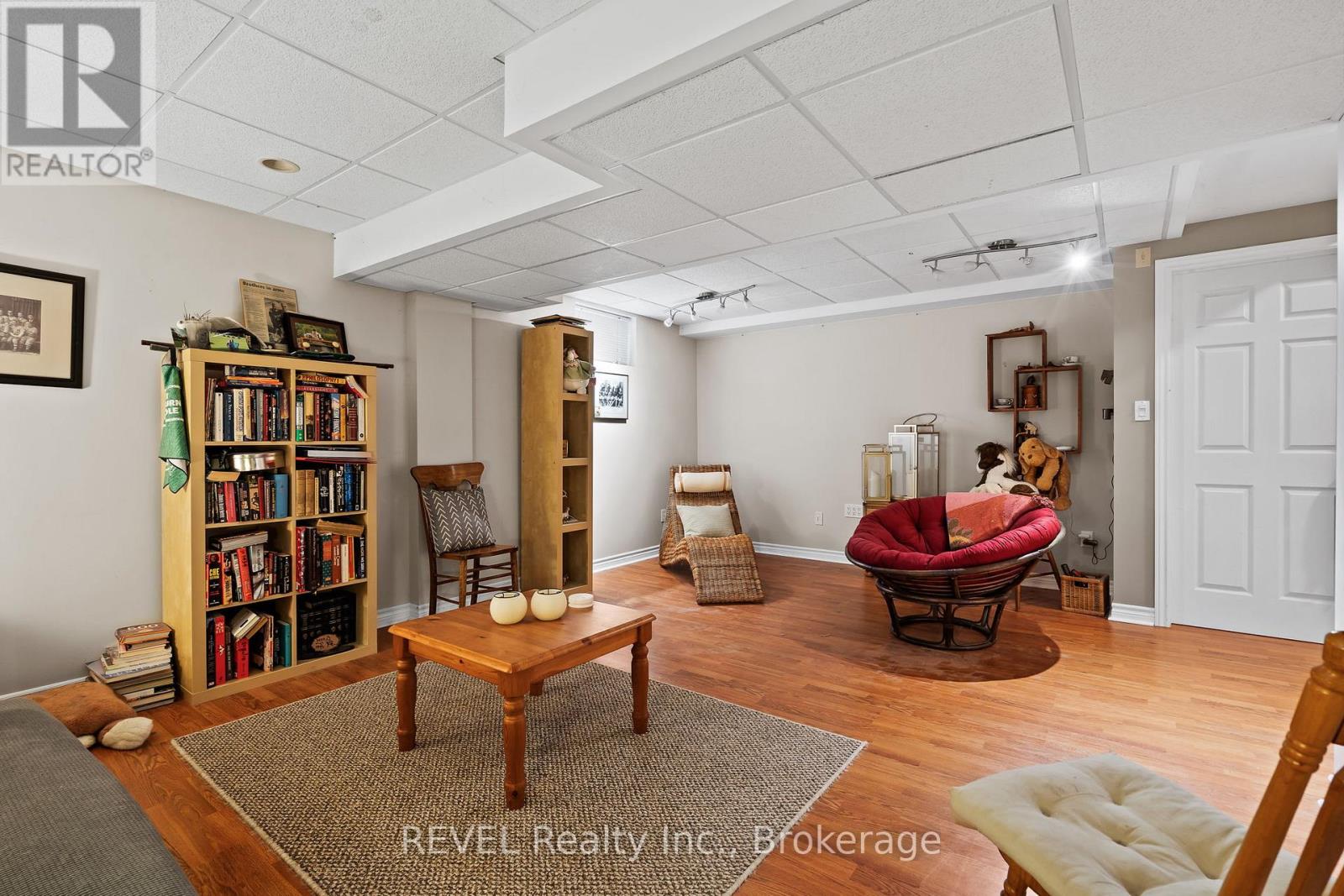98 Debora Drive, Grimsby, Ontario  L3M 4J3 - Photo 36 - X13249968