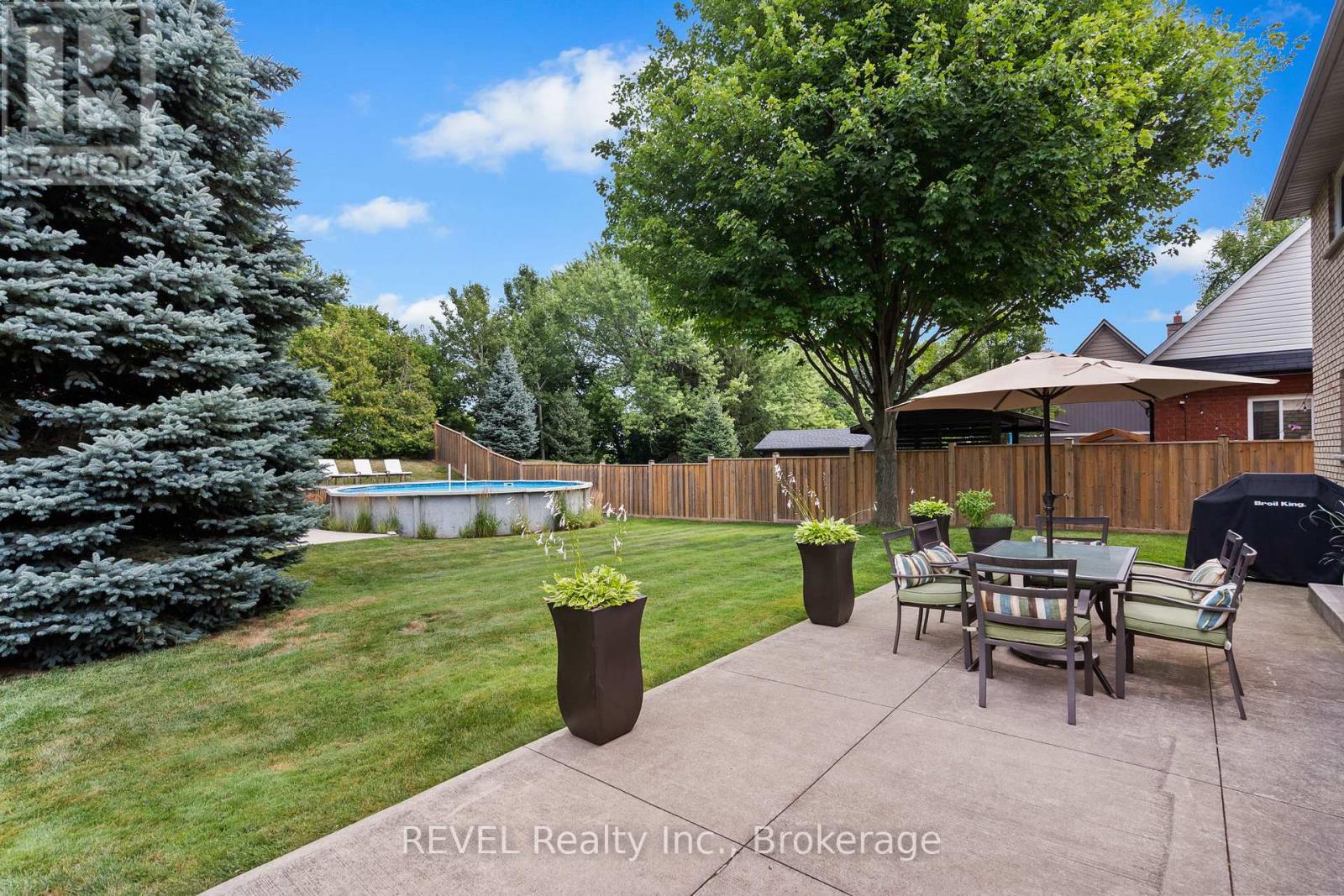 98 Debora Drive, Grimsby, Ontario  L3M 4J3 - Photo 5 - X13249968