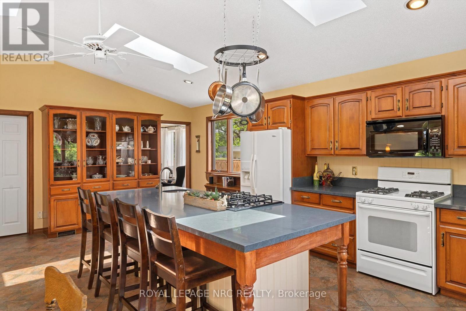 1287 Third St Louth, St. Catharines, Ontario  L2R 6P9 - Photo 13 - X13250308