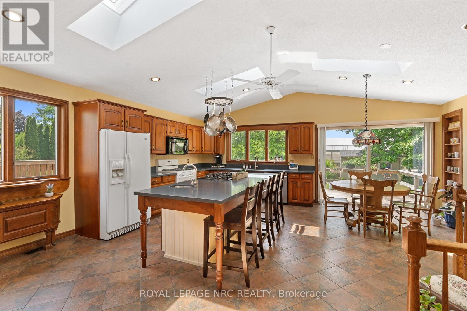 1287 Third St Louth, St. Catharines, Ontario  L2R 6P9 - Photo 14 - X13250308