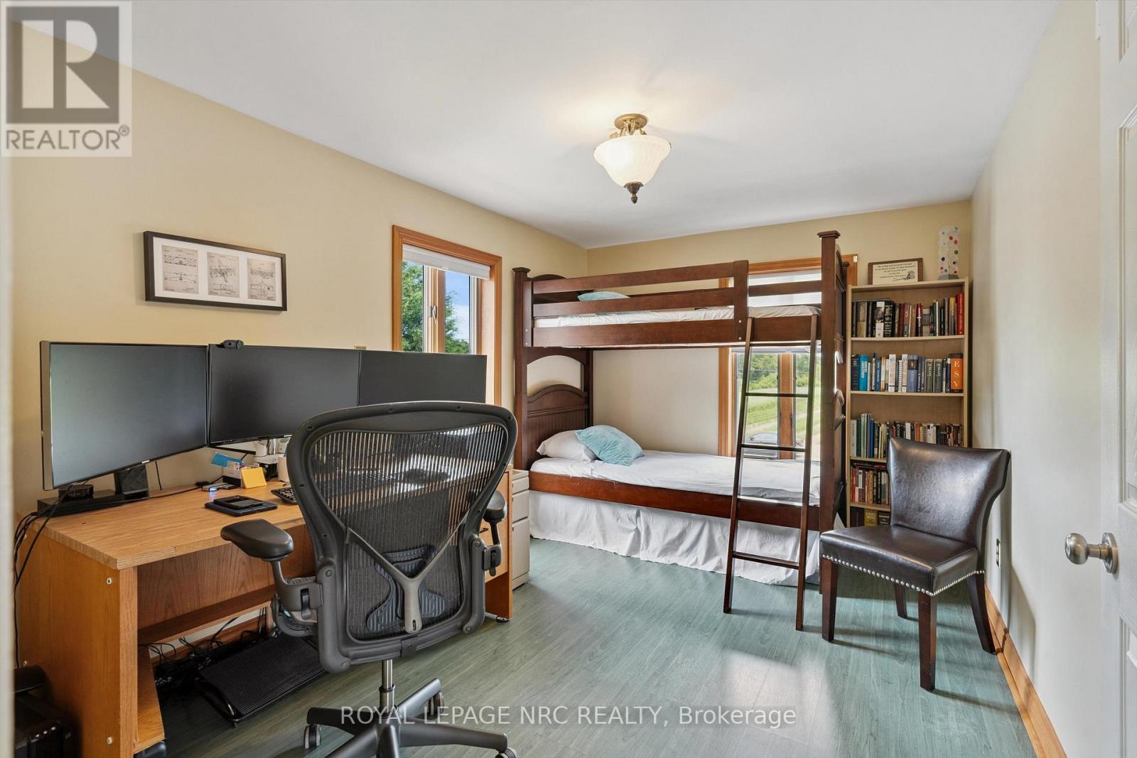 1287 Third St Louth, St. Catharines, Ontario  L2R 6P9 - Photo 24 - X13250308