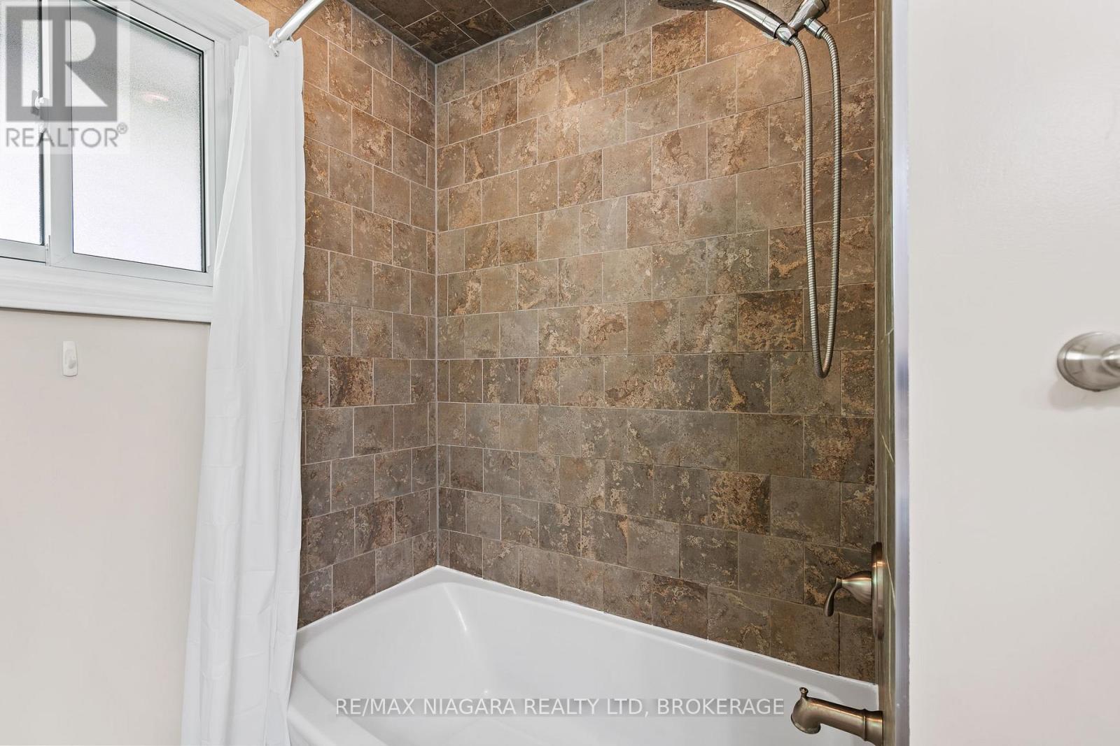 11611 Burnaby Road, Wainfleet, Ontario  L0S 1V0 - Photo 14 - X13258728