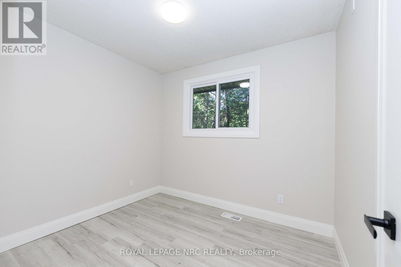 3265 Addison Avenue, Niagara Falls, Ontario  L2J 3K6 - Photo 10 - X13410056