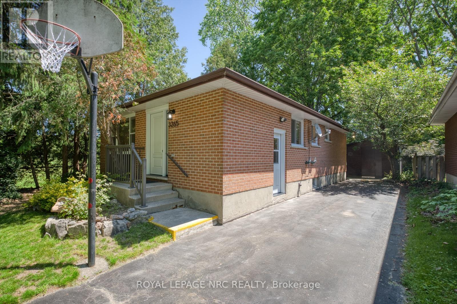 3265 Addison Avenue, Niagara Falls, Ontario  L2J 3K6 - Photo 3 - X13410056