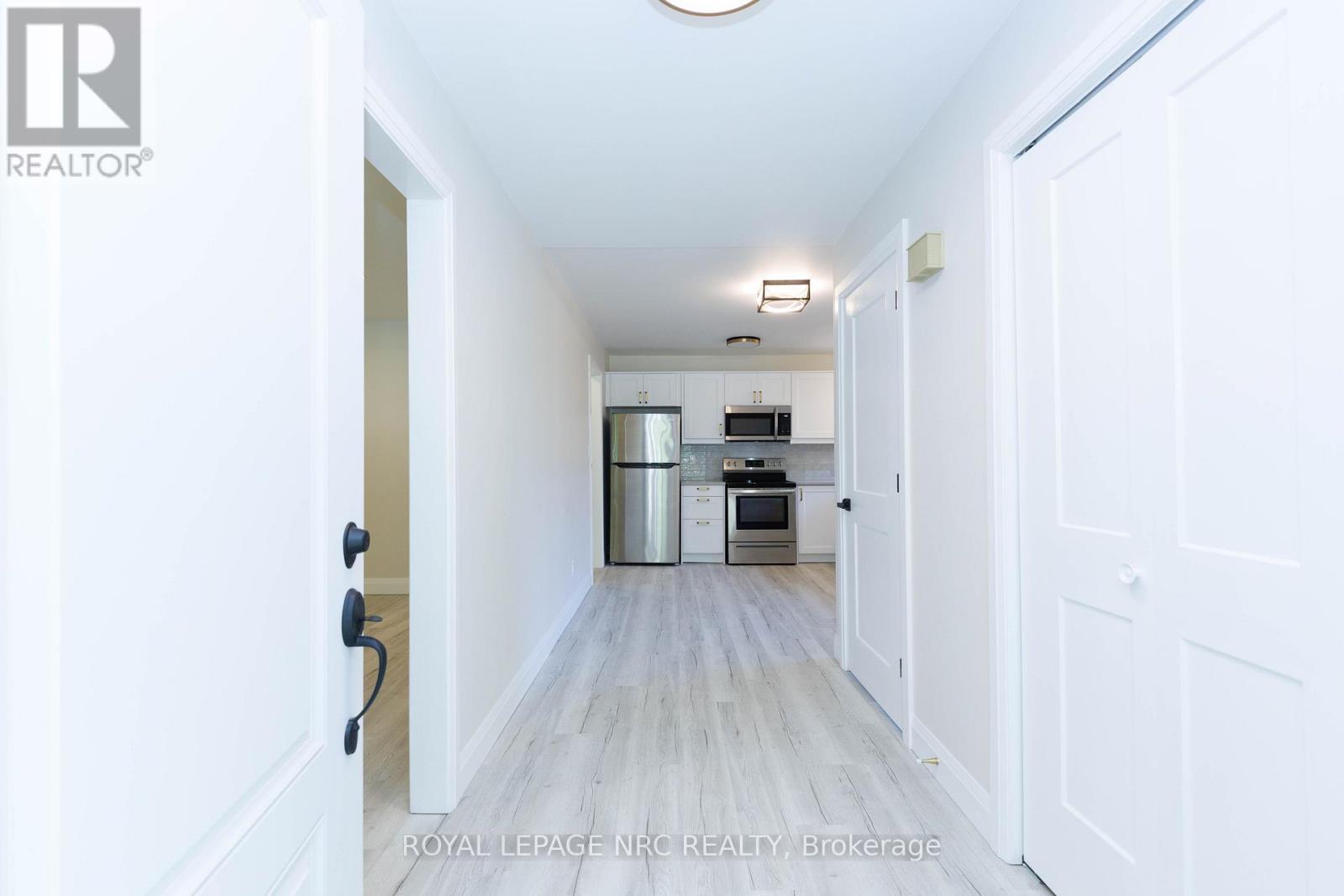 3265 Addison Avenue, Niagara Falls, Ontario  L2J 3K6 - Photo 5 - X13410056