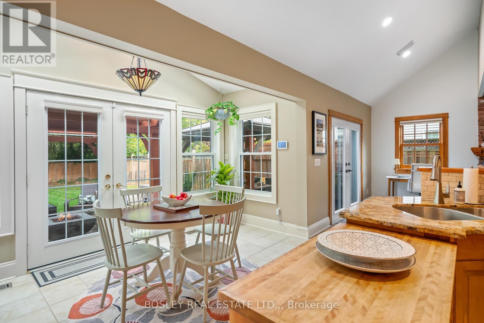 851 Charlotte Street, Niagara-On-The-Lake, Ontario  L0S 1J0 - Photo 20 - X13410256