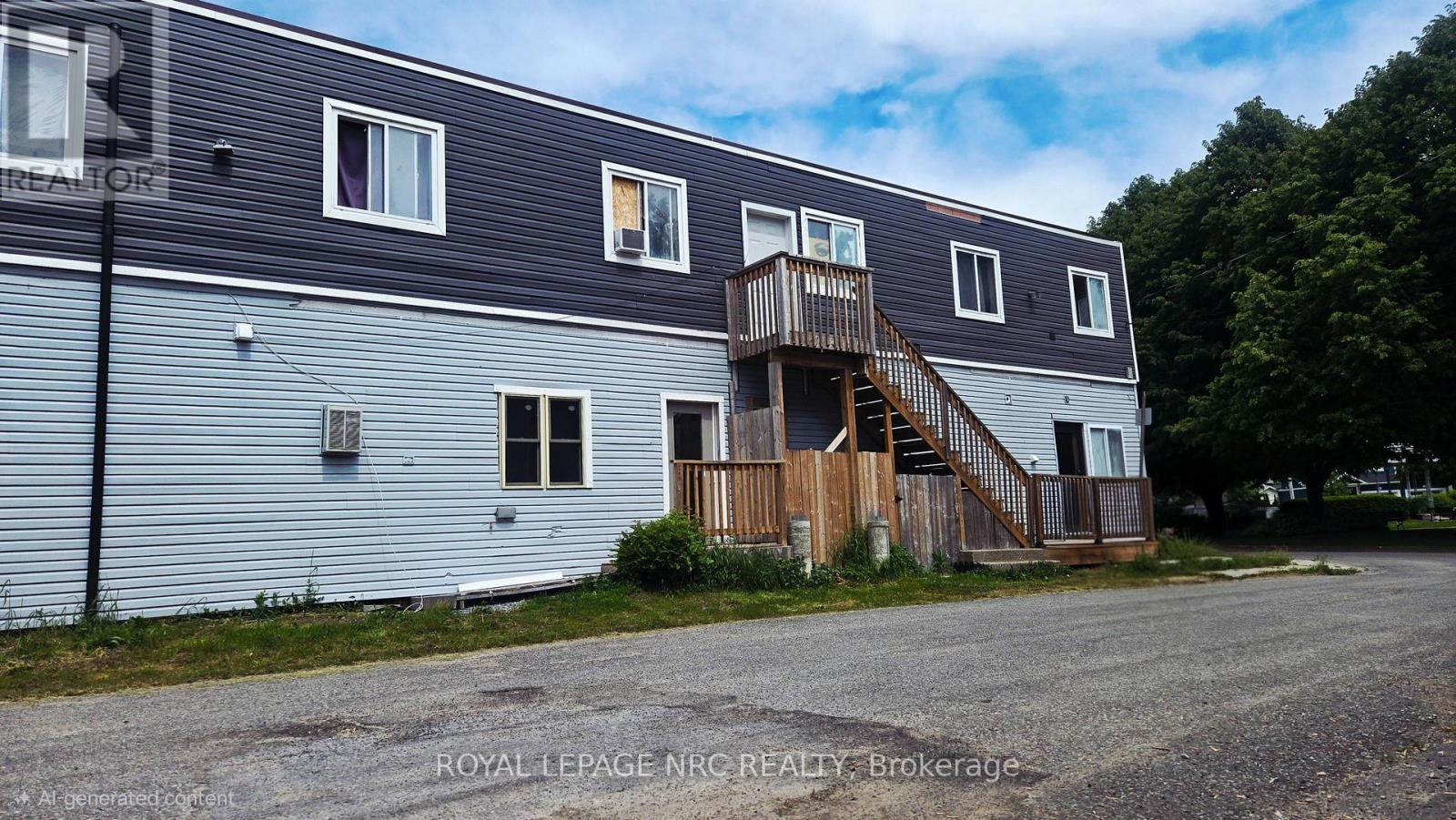 #4 - 74 Queens Circle, Fort Erie, Ontario  L0S 1B0 - Photo 2 - X13410540