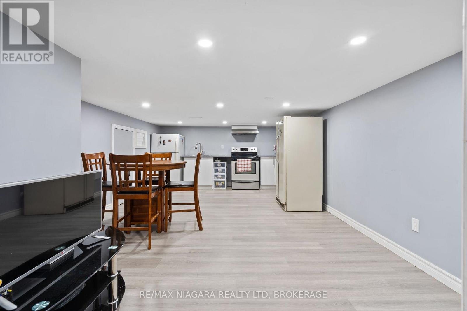 4 Tanner Circle, St. Catharines, Ontario  L2N 3M9 - Photo 25 - X13411274