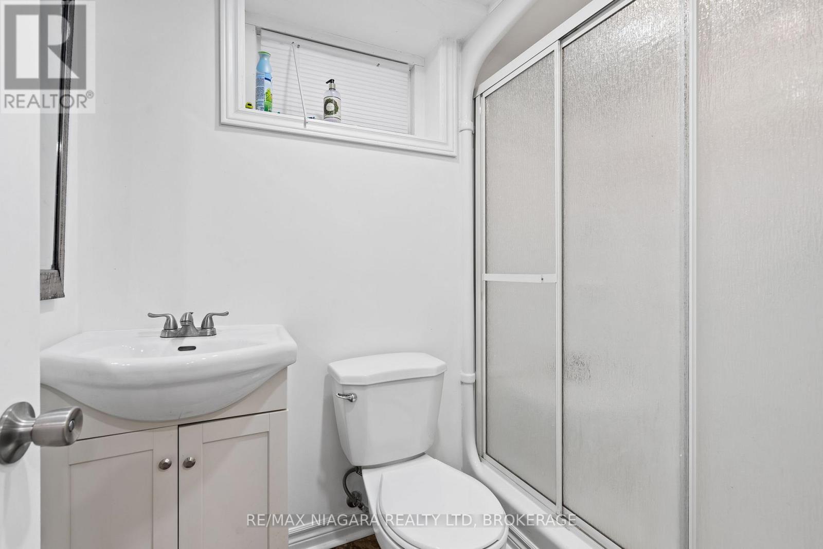 4 Tanner Circle, St. Catharines, Ontario  L2N 3M9 - Photo 30 - X13411274
