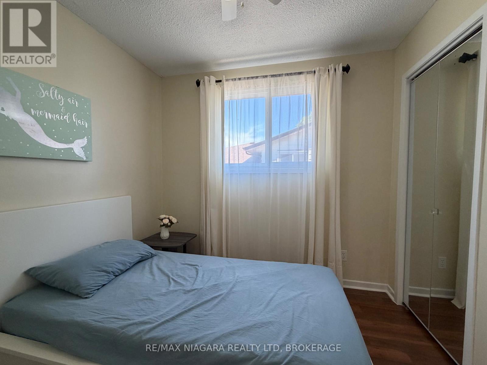 Upper - 27 Nottingham Court, Welland, Ontario  L3C 5X4 - Photo 15 - X13411432