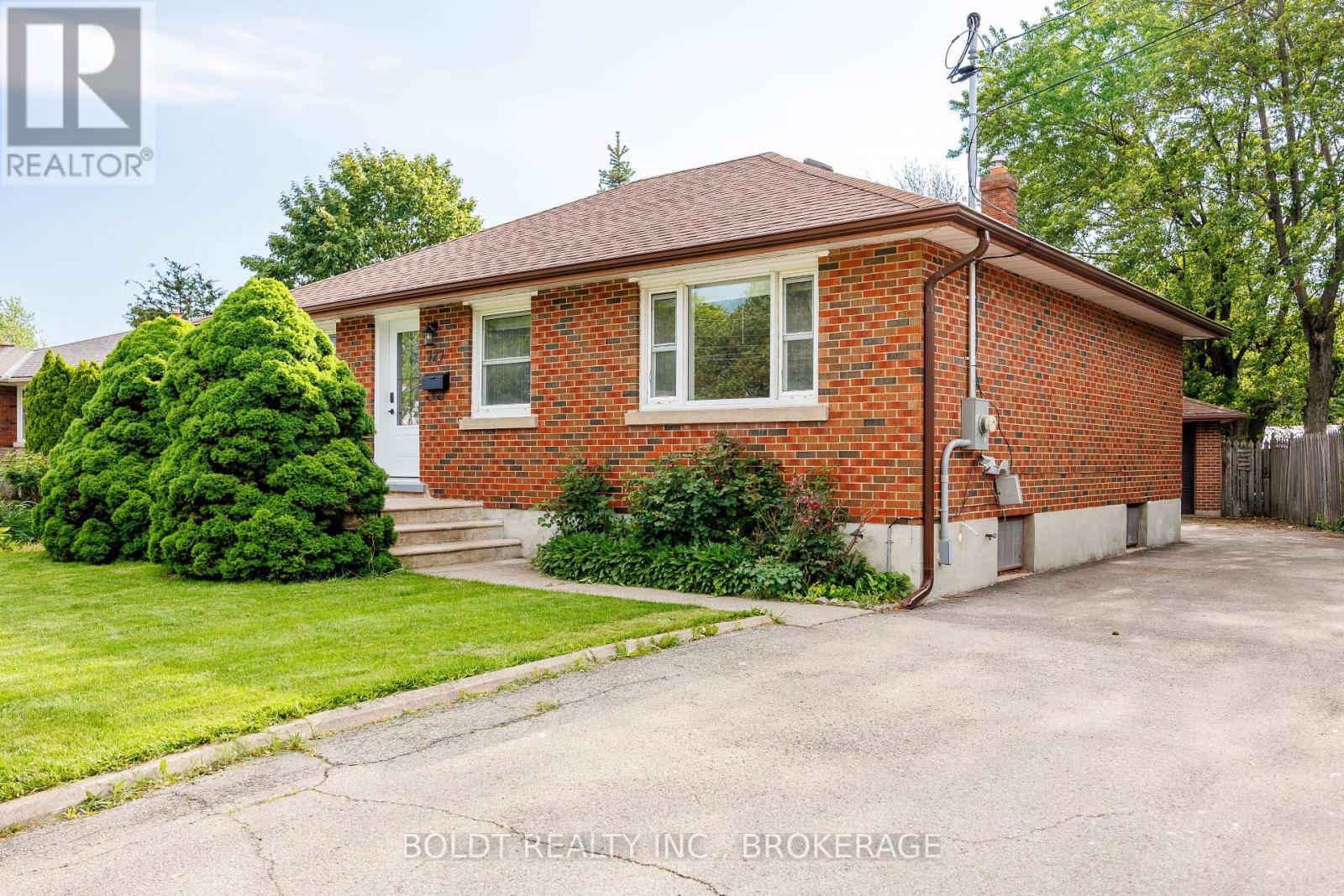 UNIT#2 - 127 LOUTH STREET, St. Catharines, Ontario