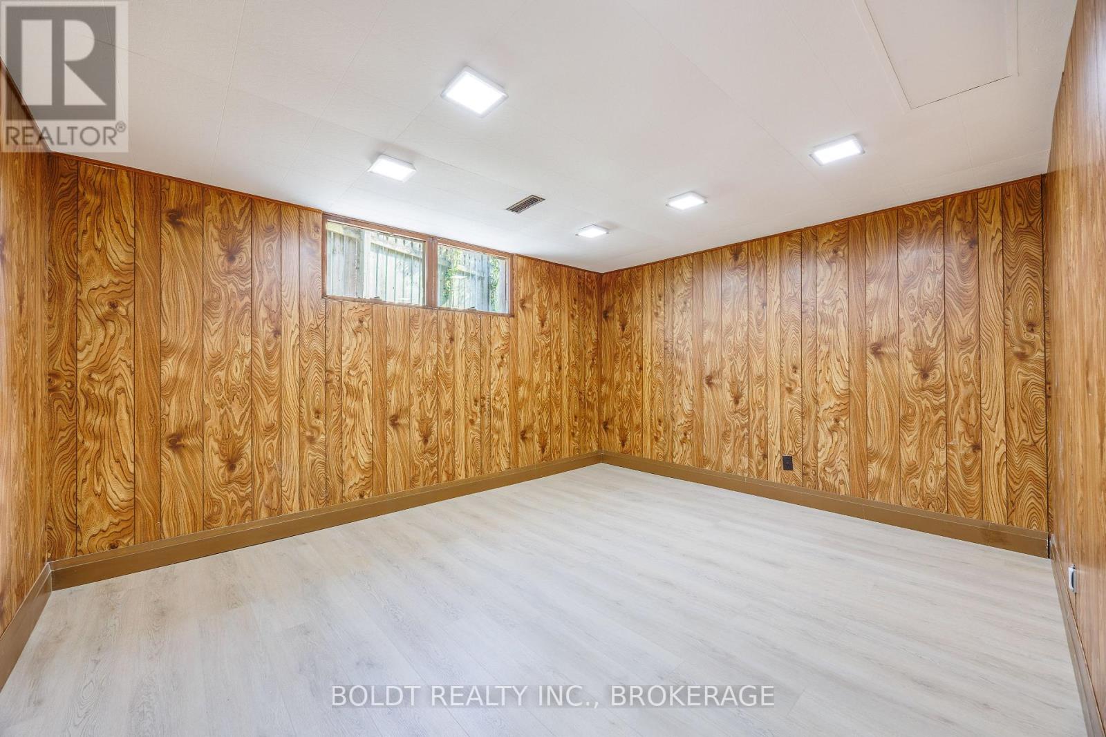 Unit#2 - 127 Louth Street, St. Catharines, Ontario  L2S 2T8 - Photo 10 - X13411814
