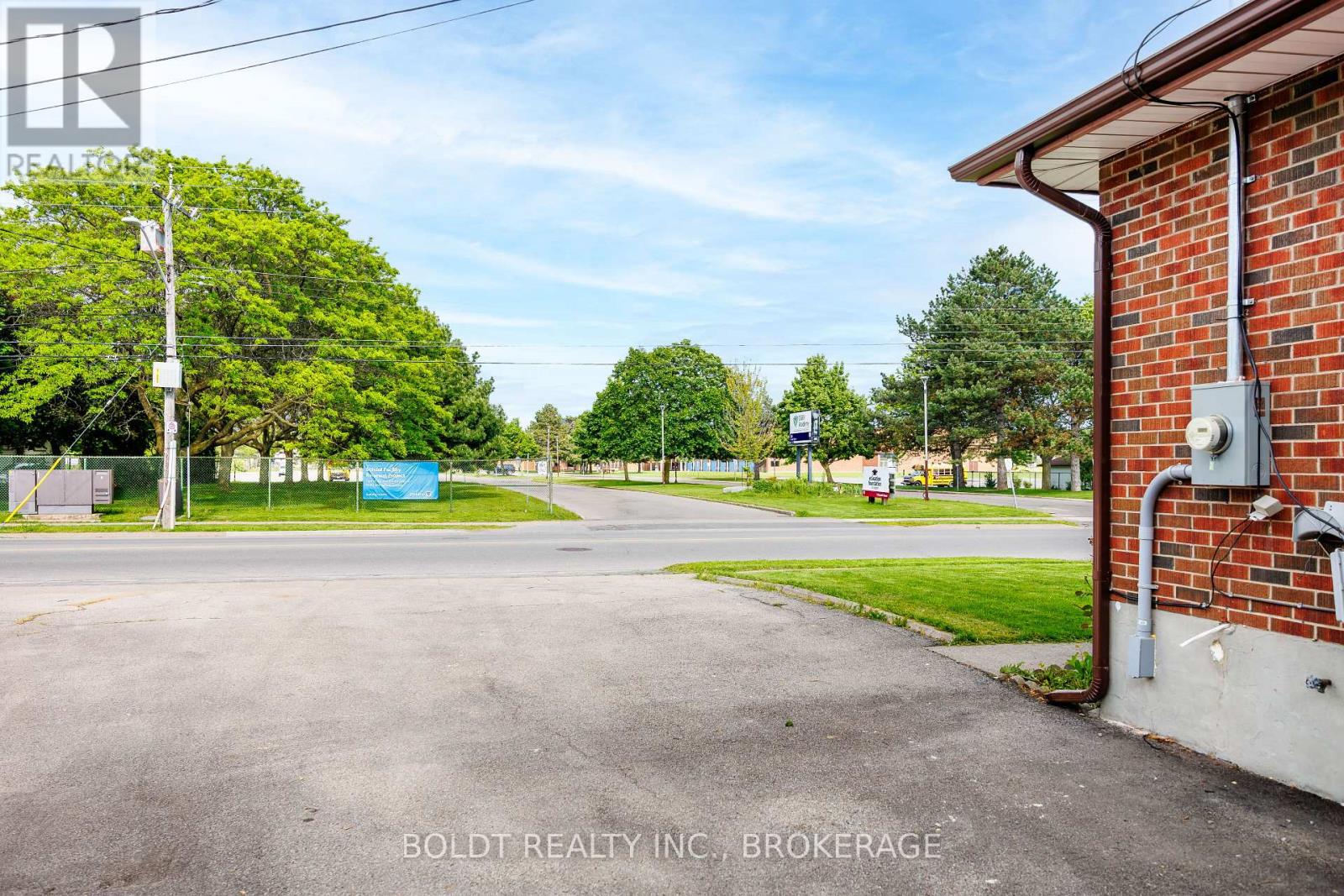Unit#2 - 127 Louth Street, St. Catharines, Ontario  L2S 2T8 - Photo 18 - X13411814